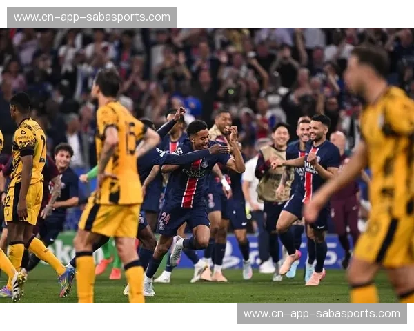 铁血之盾遇上华丽之矛：欧冠之巅，马竞与巴萨的灵魂厮杀